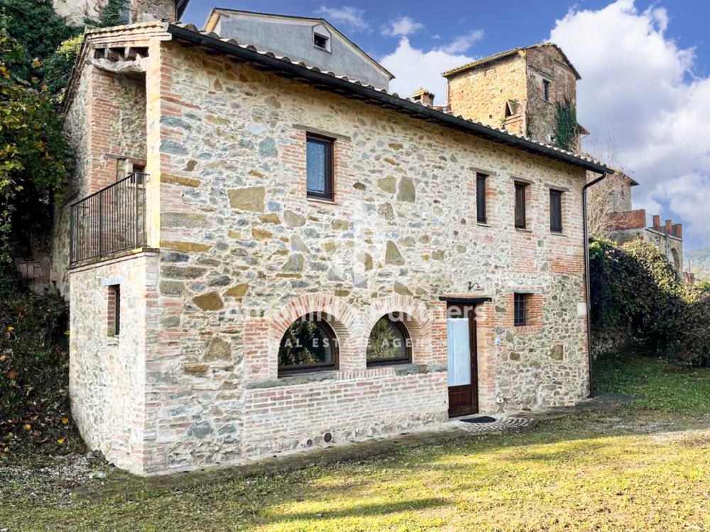 Villa indipendente plurilocale in vendita a marsciano - Villa indipendente plurilocale in vendita a marsciano