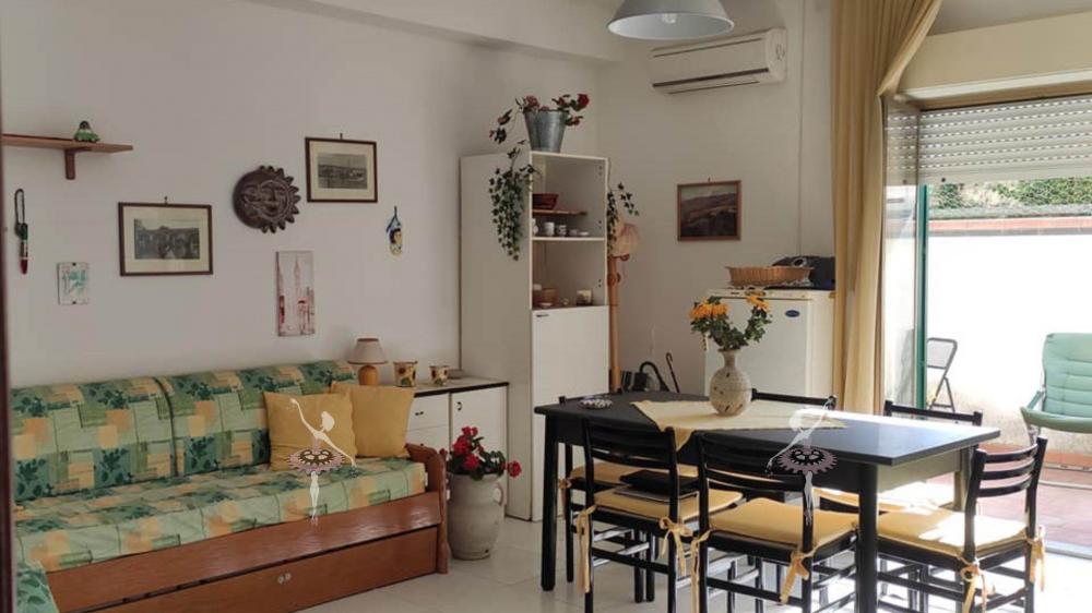 Cucina - Appartamento bilocale in vendita a FONDACHELLO