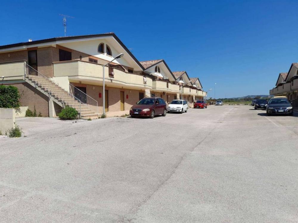 9f24dcd7b56e60d6b000dd0ca9e41a31 - Appartamento trilocale in vendita a Montenero di Bisaccia