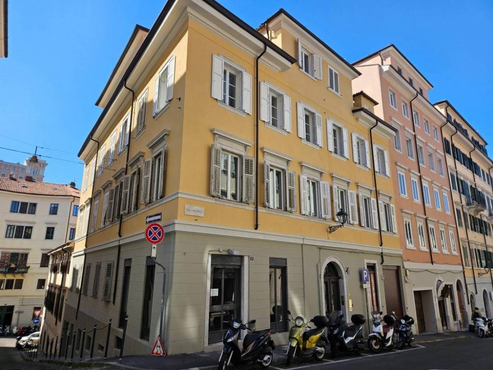 73d71e6afe9ce8e663bfeb94cdc1ee65 - Appartamento monolocale in vendita a Trieste