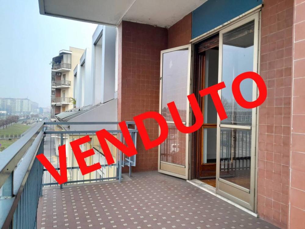 1790740fd6f2ee219f254e187ce94d9f - Appartamento trilocale in vendita a Torino