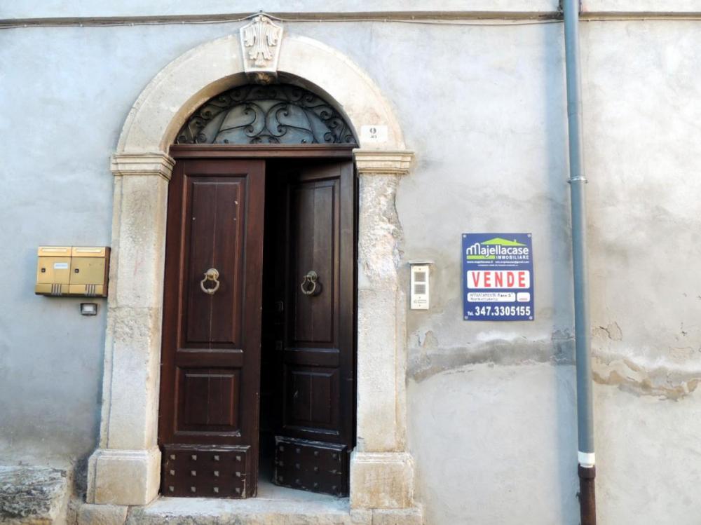 Appartamento trilocale in vendita a Torre dè Passeri - Appartamento trilocale in vendita a Torre dè Passeri