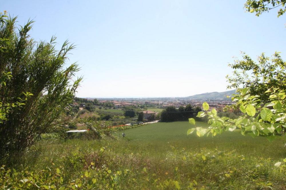 Terreno residenziale in vendita a Ascoli Piceno - Terreno residenziale in vendita a Ascoli Piceno