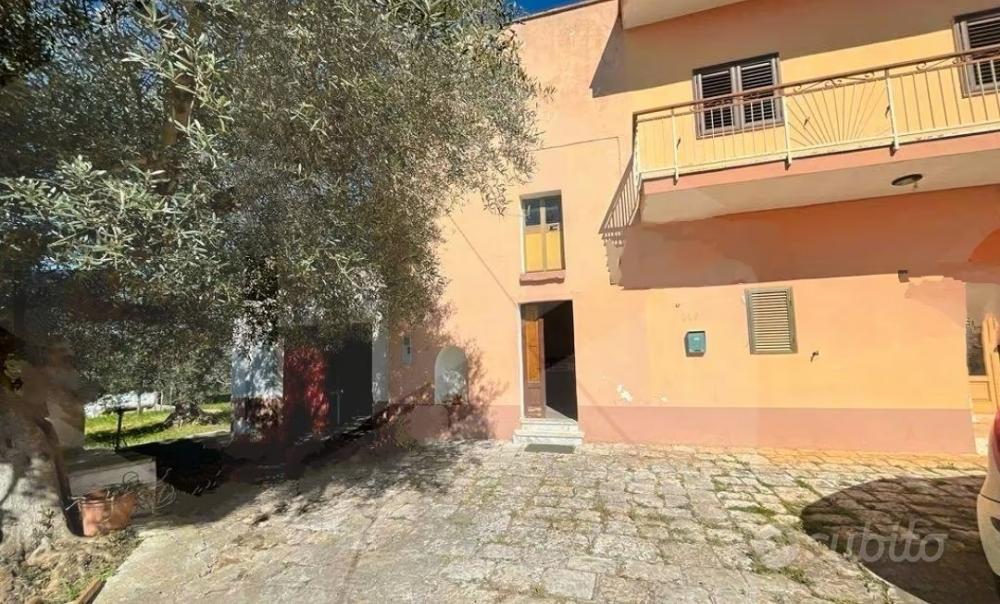 casa indipendente in vendita a Monopoli