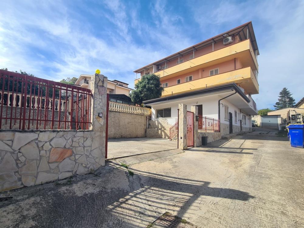 Appartamento plurilocale in vendita a catanzaro - Appartamento plurilocale in vendita a catanzaro