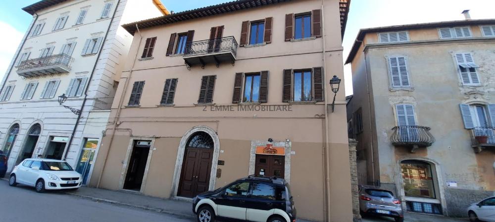 spazio commerciale in vendita a Ascoli Piceno