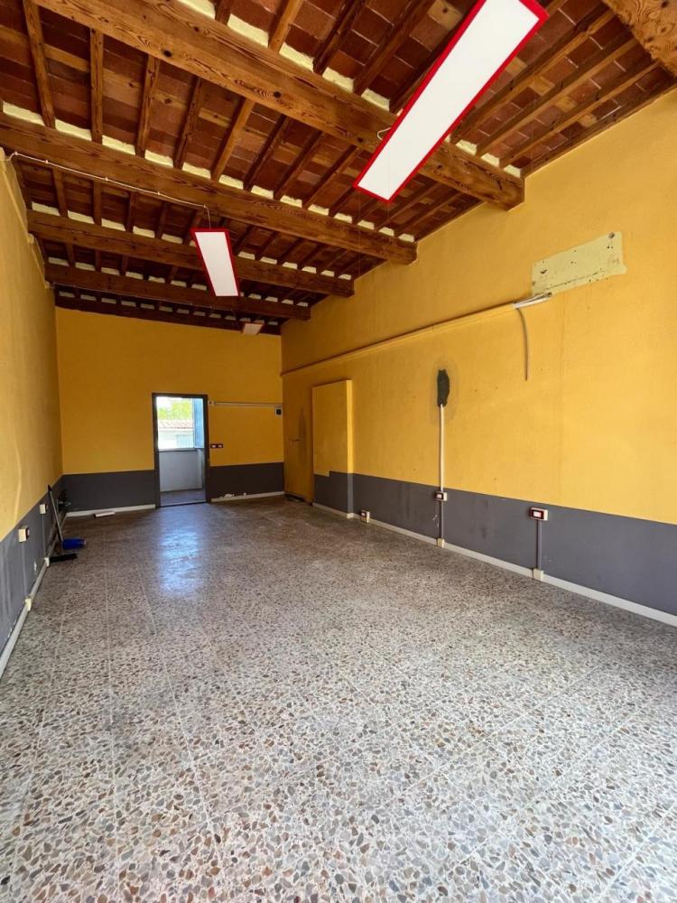 Negozio monolocale in affitto a Sant'anna - Negozio monolocale in affitto a Sant'anna
