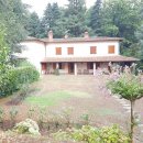 Villa indipendente plurilocale in vendita a Vorno