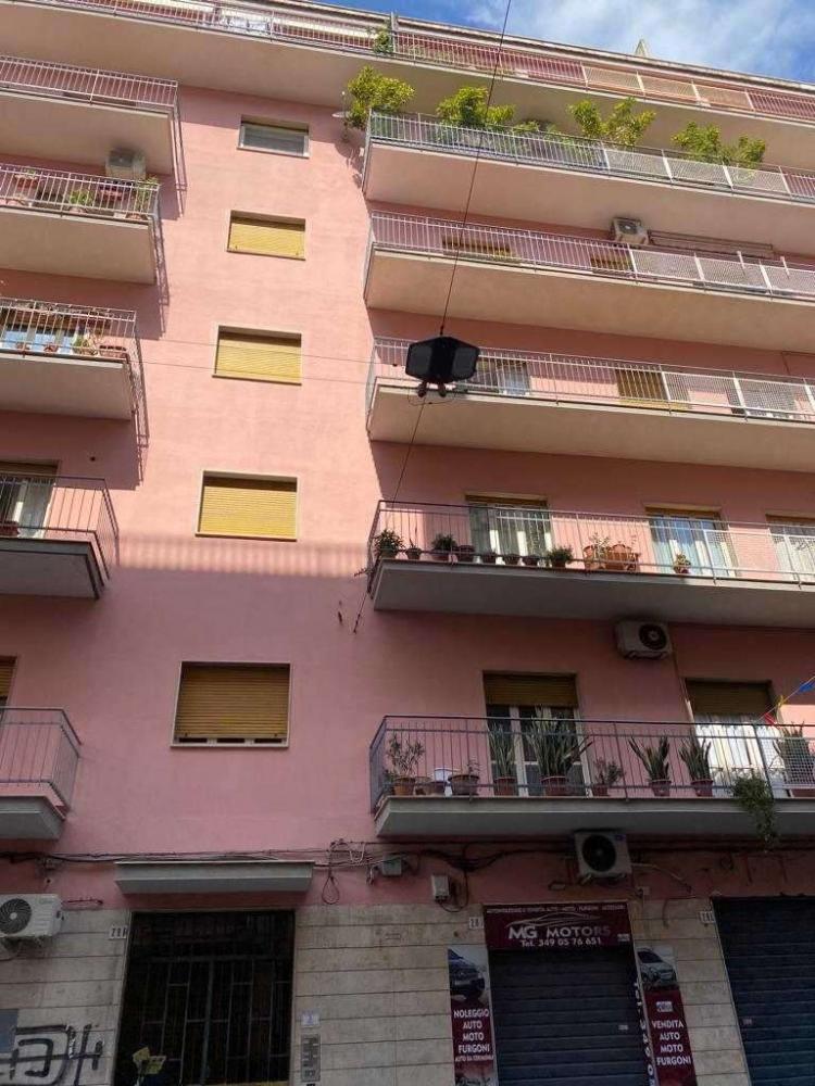 Appartamento plurilocale in vendita a Catania - Appartamento plurilocale in vendita a Catania