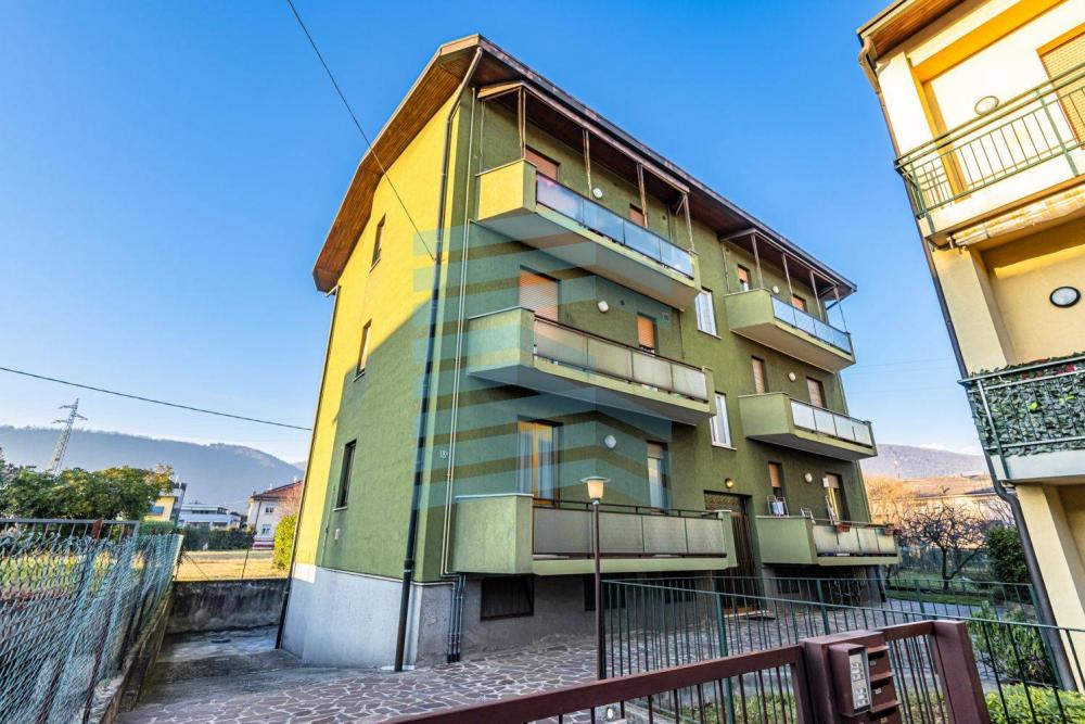 Appartamento trilocale in vendita a Alzano Lombardo - Appartamento trilocale in vendita a Alzano Lombardo