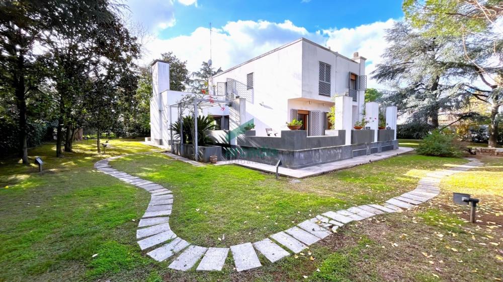 Villa indipendente plurilocale in vendita a Picone - Villa indipendente plurilocale in vendita a Picone