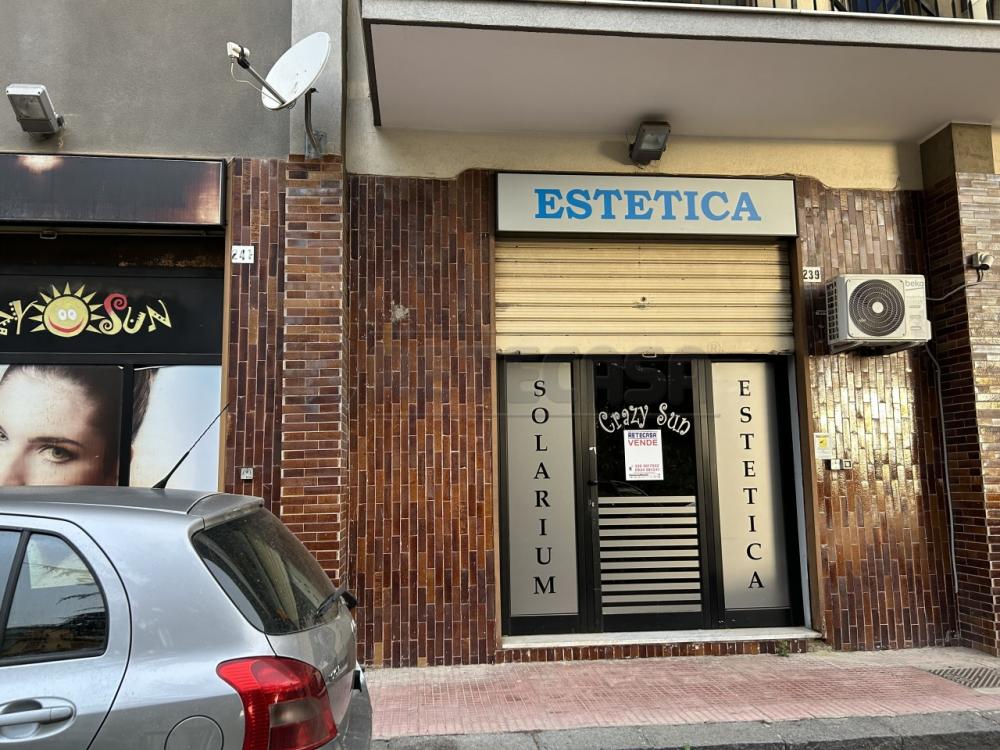 spazio commerciale in vendita a Caltanissetta
