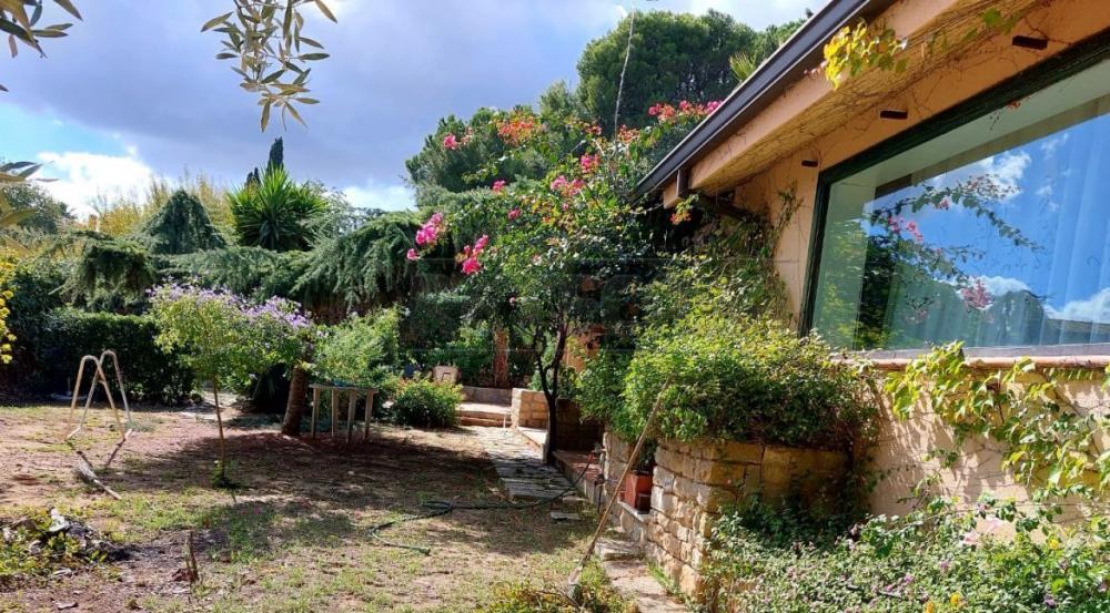villa indipendente in vendita a Caltanissetta