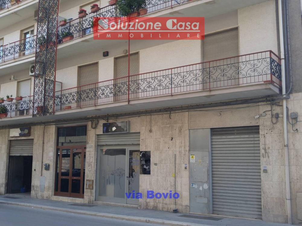 Appartamento plurilocale in vendita a Canosa di Puglia - Appartamento plurilocale in vendita a Canosa di Puglia