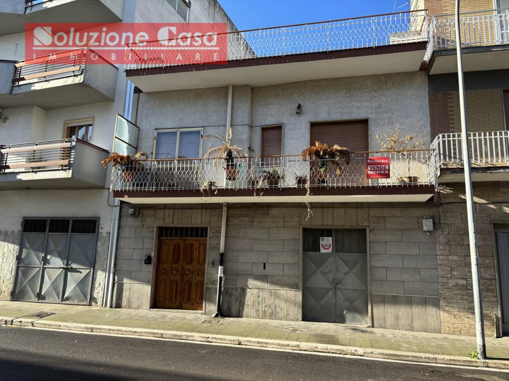 Casa trilocale in vendita a Canosa di Puglia - Casa trilocale in vendita a Canosa di Puglia