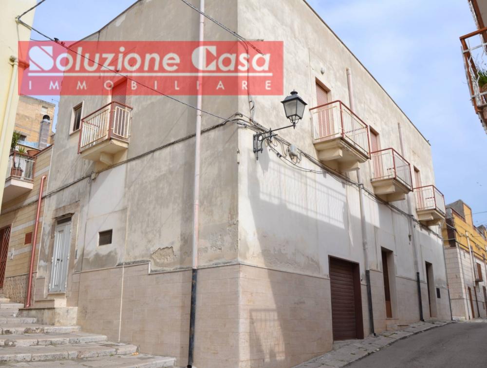 Casa trilocale in vendita a Canosa di Puglia - Casa trilocale in vendita a Canosa di Puglia