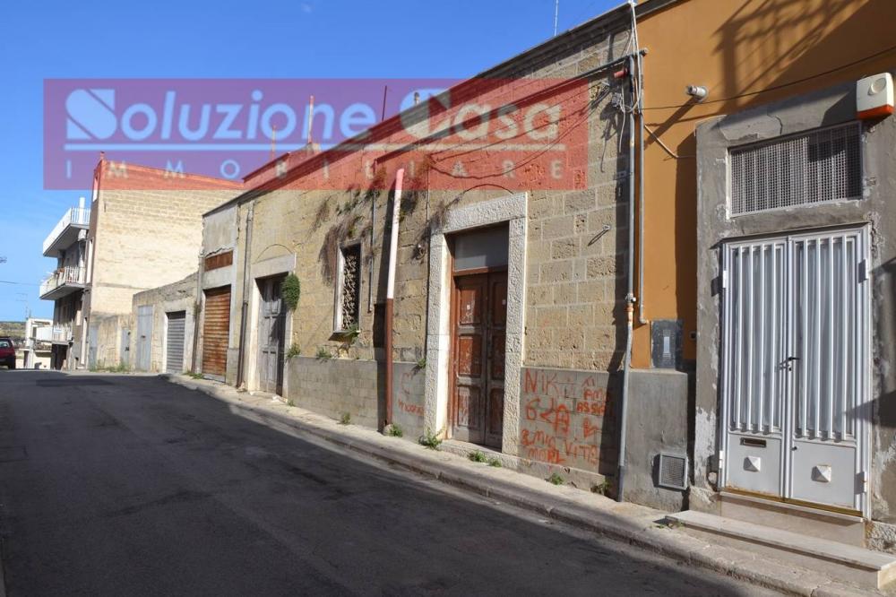 Casa plurilocale in vendita a Canosa di Puglia - Casa plurilocale in vendita a Canosa di Puglia