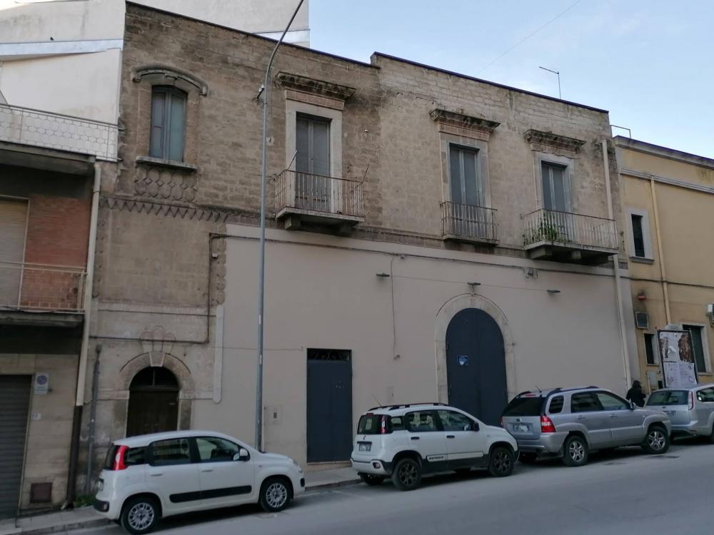 Casa quadrilocale in vendita a Canosa di Puglia - Casa quadrilocale in vendita a Canosa di Puglia