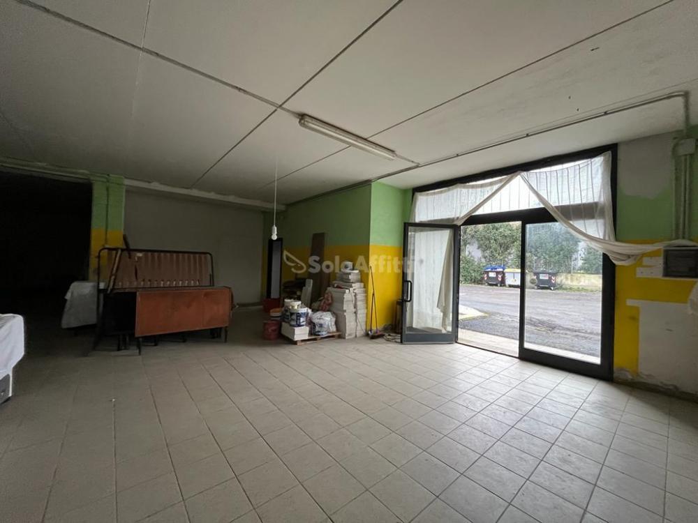 magazzino-laboratorio in affitto a Foiano della Chiana